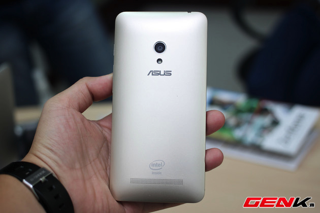 Cảm nhận nhanh bộ ba ZenFone của Asus tại Việt Nam