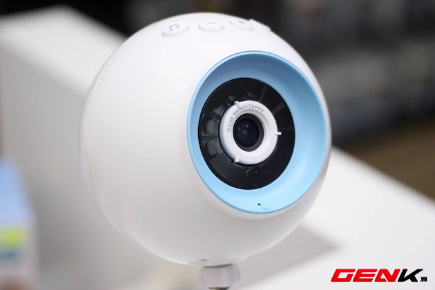 Cận cảnh camera quan sát trẻ em của D-Link