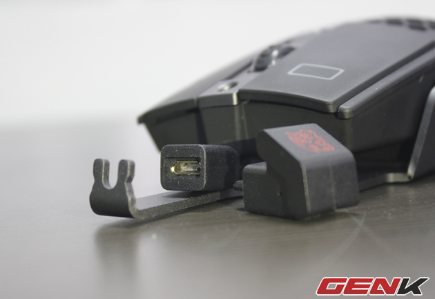 cảm nhận sơ bộ Tt eSport Level 10M Wireless - Chuột chơi game không dây mang cảm hứng siêu xe