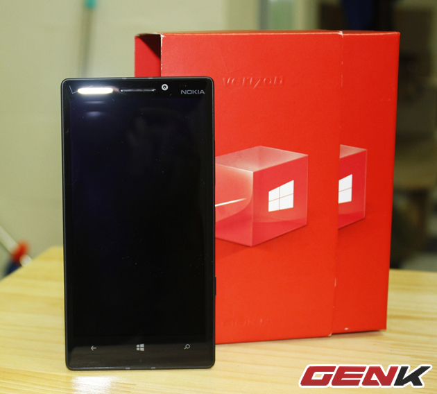 Cận cảnh Lumia Icon - Tiền thân của Lumia 930 sắp ra mắt