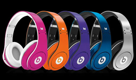 Beats Electronics nổi tiếng với các sản phẩm tai nghe đa sắc màu