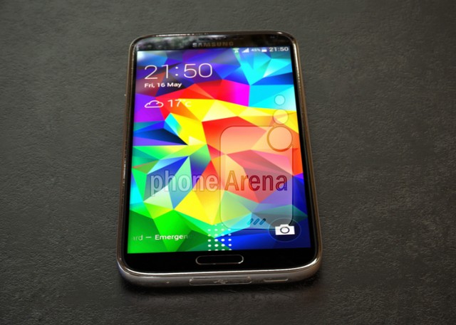 Lộ ảnh thực tế Galaxy S5 Prime vỏ kim loại 