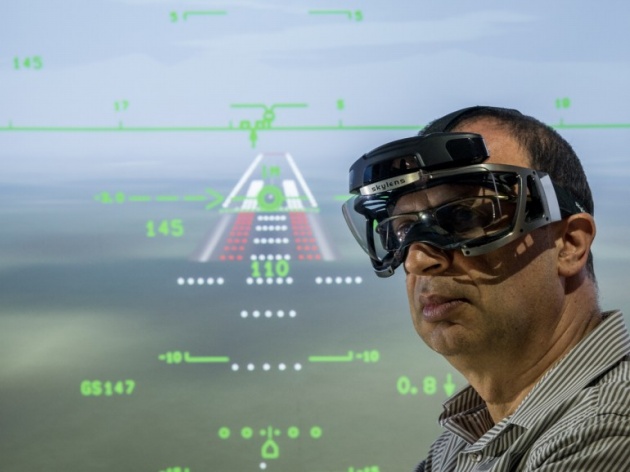 Skylens: Màn hình heads-up giúp phi công nhìn xuyên qua sương mù