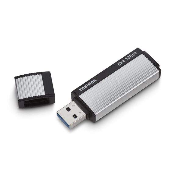 Toshiba giới thiệu USB dung lượng lưu trữ lớn, tốc độ sao chép cao