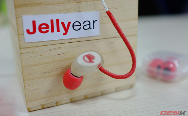 Mở hộp bản thương mại của Jelly Ear, tai nghe made in Việt Nam đầu tiên