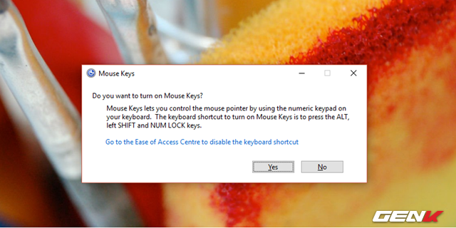  Vậy là xong, mỗi khi bạn kích hoạt tính năng Mouse Keys, một thông báo sẽ xuất hiện. Bạn chỉ việc nhấp “Yes” để xác nhận và sử dụng, hoặc “No” để hủy kích hoạt. 