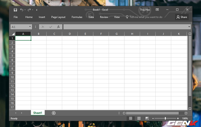  Đóng tất cả các cửa sổ Excel đang mở và mở một cửa sổ mới. 