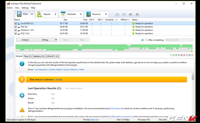  Giao diện của Auslogics Disk Defrag nhìn chung khá rối mắt nhưng chỉ sau vài giây bạn sẽ nắm được cấu trúc của giao diện phần mềm này. Ở đây bạn sẽ được Auslogics Disk Defrag trình bày thông tin về ổ cứng một cách rất đầy đủ. 