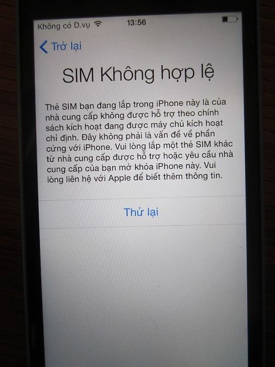  iPhone bị kẹt ở màn hình SIM Không hợp lệ và không thể kích hoạt. 