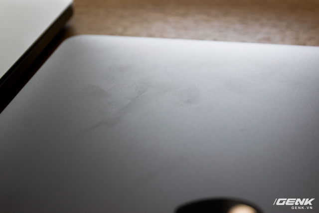Đập hộp MacBook Pro 13 inch thế hệ mới, đặt cạnh MacBook 2015: Mỏng hơn rất nhiều, đẹp ấn tượng, dùng cực đã! - Ảnh 20.