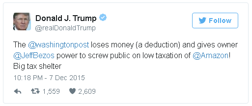  Ông Donald Trump cáo buộc Jeff Bezos sử dụng Washington Post để không phải trả thuế thu nhập cao. 