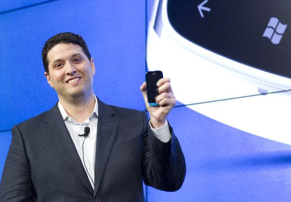  Phó Chủ tịch Terry Myerson của Microsoft. 