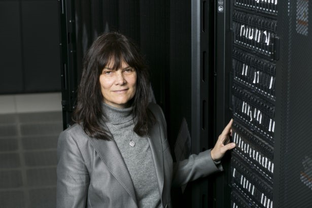 Kathleen Fisher, nhà khoa học máy tính của trường đại họcTufts, trưởng nhóm dự án HACMS.