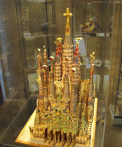 Mô hình Sagrada Familia do Antoni Gaudi dựng nên