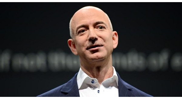  Jeff Bezos - ông chủ Amazon, CEO tài năng nhất năm 2014 đã rơi xuống vị trí thứ 76 trong năm nay. 