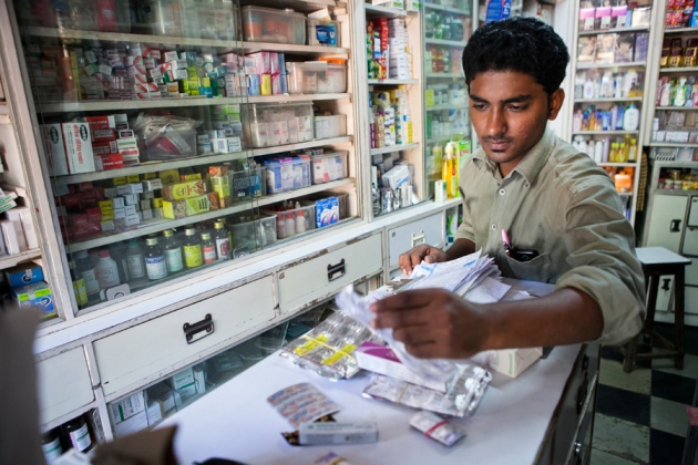  Năm 2014, thuốc kháng sinh đã bị cấm bán trực tiếp ở Ấn Độ 