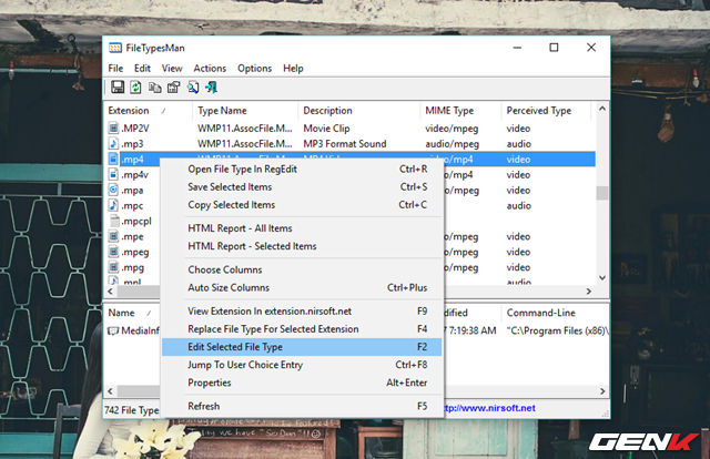  Cụ thể, sau khi tải về, bạn chỉ cần xả nén gói tin và sử dụng ngay File Types Manager mà không cần cài đặt. Sau khi khởi động công cụ lên, bạn chỉ việc nhấn phải chuột vào định dạng mình muốn và chọn lệnh Edit Selected File Type. 