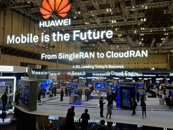  Huawei chưng bày công nghệ không dây tại một triển lãm Nhật Bản năm 2016 