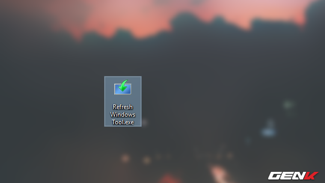  Sau khi hoàn tất việc tải về công cụ Refresh Windows Tool, bạn hãy khởi chạy nó. 