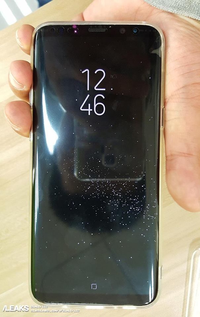  Mặt trước của Samsung Galaxy S8. 