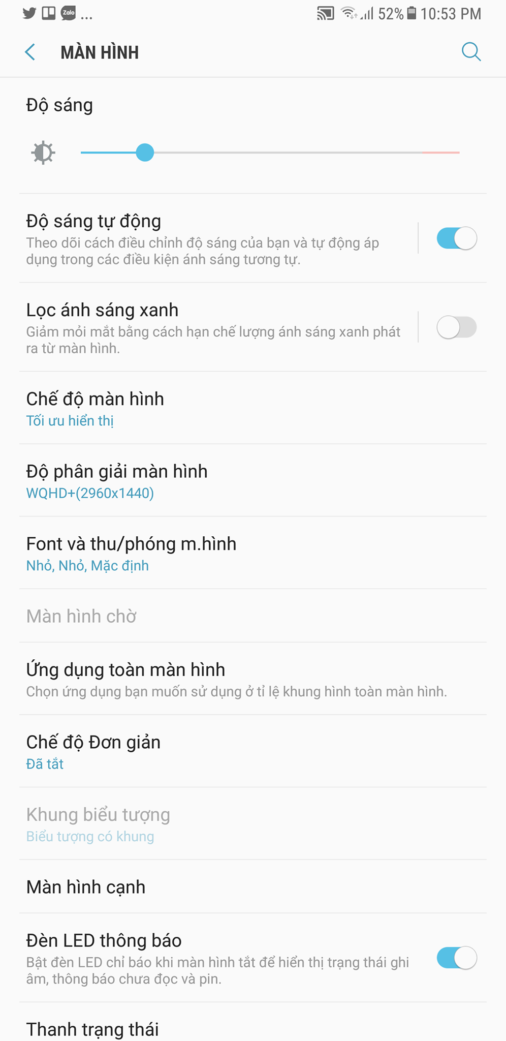  V&agrave;o C&agrave;i đặt -> M&agrave;n h&igrave;nh 