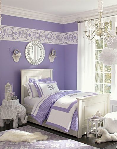  Phòng ngủ với màu tím hoa oải hương sẽ giúp giấc ngủ của bạn dễ chịu hơn. Căn phòng cũng trở nên bớt sự ngột ngạt và nóng bức. 