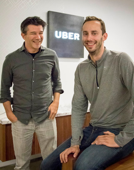  Anthony Levandowski (phải) và CEO Uber Travis Kalanick 