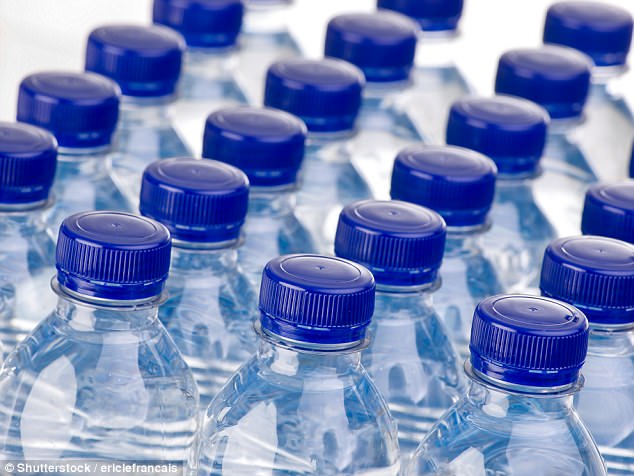  Mỗi năm cả thế giới sản xuất ra khoảng 15 tỷ tấn BPA 