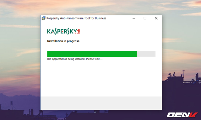  Quá trình cài đặt diễn ra khá nhanh, tuy nhiên bạn cần phải kết nối internet. Khi đã hoàn tất việc cài đặt, bạn cần khởi động lại Windows mới có thể sử dụng được Kaspersky Anti-Ransomware Tool for Business. 