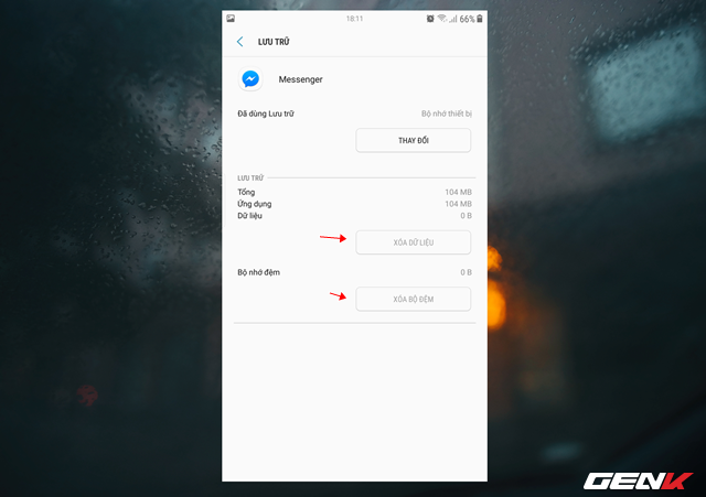  Tiếp theo, bạn nên tiến hành dọn lại bộ nhớ cho ứng dụng Messenger, vì đôi khi bộ nhớ quá đầy lại chính là nguyên nhân làm cho ứng dụng không thể khởi động. Cụ thể bạn hãy truy cập vào Cài đặt > ỨNg dụng. Tìm và nhấp vào Messenger, lần lượt nhấp tiếp vào “Xóa dữ liệu” và “Xóa bộ nhớ đệm” để tổng dọn dẹp cho Messenger. 