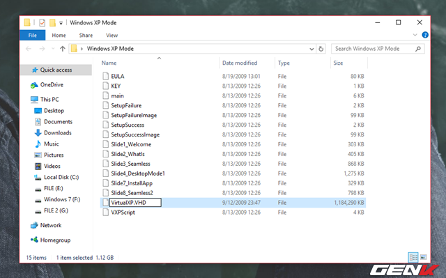  Sau khi hoàn tất quá trình xả nén gói tin, bạn hãy mở thư mục Windows XP Mode và tìm đến tập tin “VirtualXPVHD”. Nhấn phím F2 để tiến hành đổi tên cho nó, bạn chỉ cần thêm dấu “.” vào trước cụm từ “VHD” rồi nhấn phím ENTER để lưu lại là xong. 
