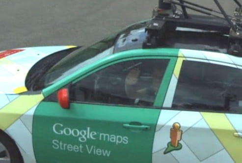  Tài xế xe Google Street View vẫy tay chào người đồng nghiệp bên kia chiến tuyến 