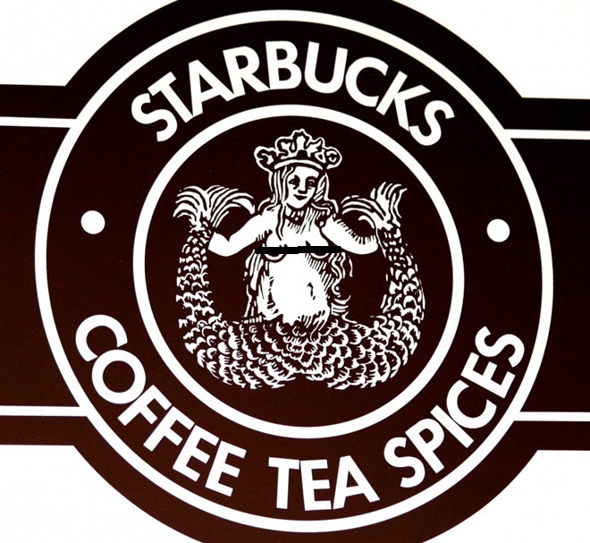  Biểu tượng ban đầu của Starbucks là một nàng tiên cá khá lõa lồ với hai cái đuôi 