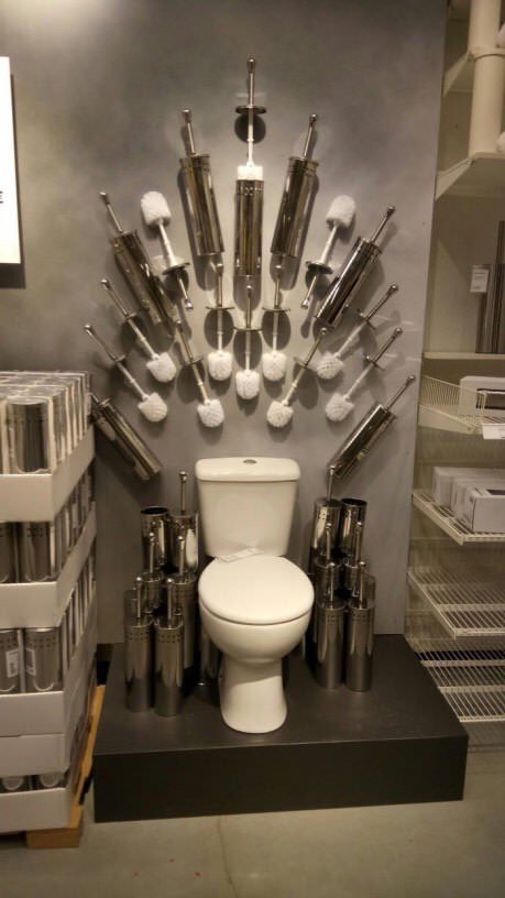  The Toilet Throne. 