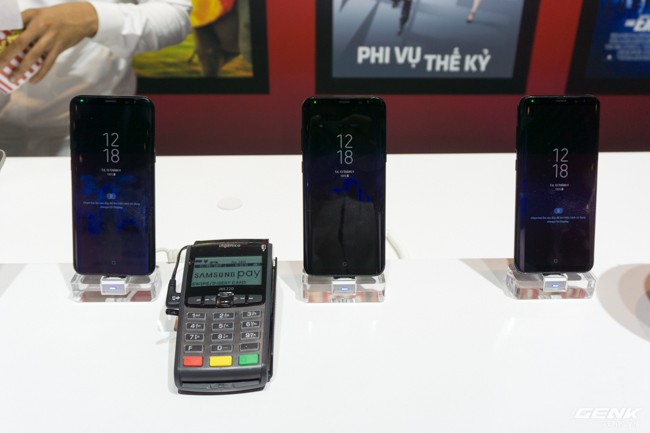  Chiếc máy quẹt thẻ MST: loại thiết bị thanh toán thẻ phổ biến tại Việt Nam. 