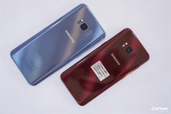 Trên tay Samsung Galaxy S8 phiên bản Burgundy Red tại Việt Nam: nhuộm tràn sắc đỏ yêu thương mùa Noel năm nay - Ảnh 19.