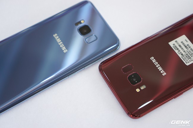 Trên tay Samsung Galaxy S8 phiên bản Burgundy Red tại Việt Nam: nhuộm tràn sắc đỏ yêu thương mùa Noel năm nay - Ảnh 18.