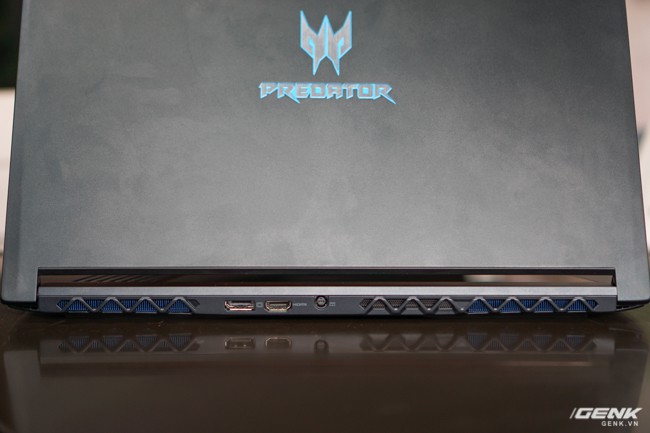 Cận cảnh Predator Triton 700 tại Việt Nam: hàng hot đến từ Acer, giá khoảng 90 triệu đồng - Ảnh 3.