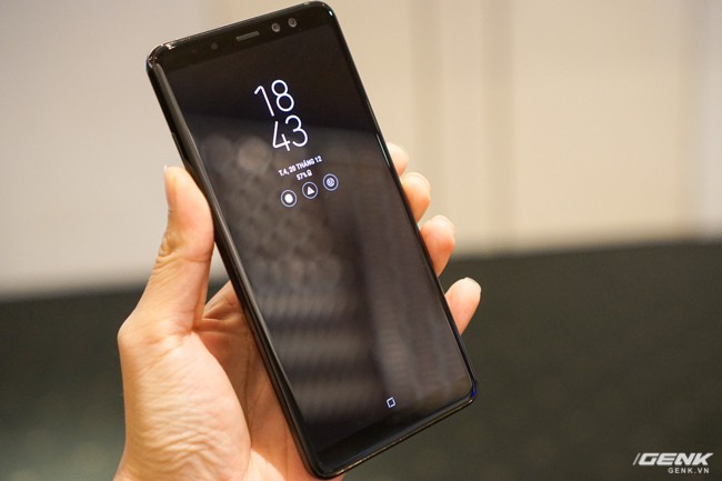 Bộ đôi Samsung Galaxy A8 (2018) và Galaxy A8 (2018) chính thức ra mắt tại thị trường Việt Nam: màn hình vô cực giống dòng S cao cấp, trang bị camera selfie kép, giá từ 10.990.000 đồng - Ảnh 19.