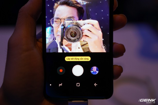 Bộ đôi Samsung Galaxy A8 (2018) và Galaxy A8 (2018) chính thức ra mắt tại thị trường Việt Nam: màn hình vô cực giống dòng S cao cấp, trang bị camera selfie kép, giá từ 10.990.000 đồng - Ảnh 8.