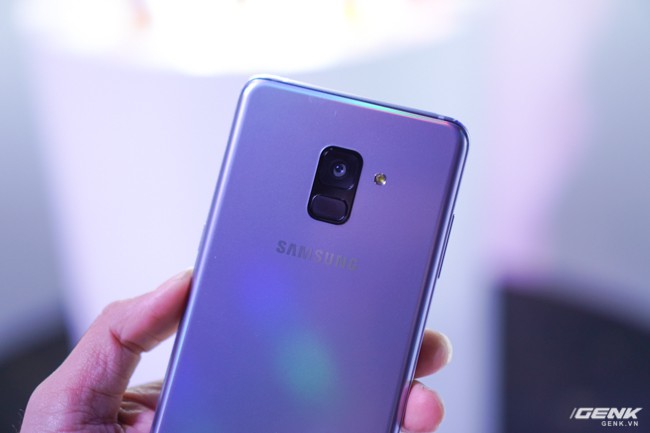 Bộ đôi Samsung Galaxy A8 (2018) và Galaxy A8 (2018) chính thức ra mắt tại thị trường Việt Nam: màn hình vô cực giống dòng S cao cấp, trang bị camera selfie kép, giá từ 10.990.000 đồng - Ảnh 28.