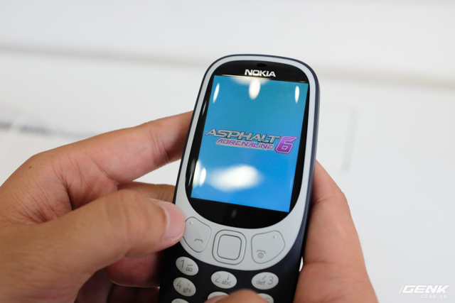  Vâng bạn không nghe nhầm đâu - Nokia 3310 hoàn toàn có thể chơi Asphalt, mặc dù chỉ là phiên bản 6 