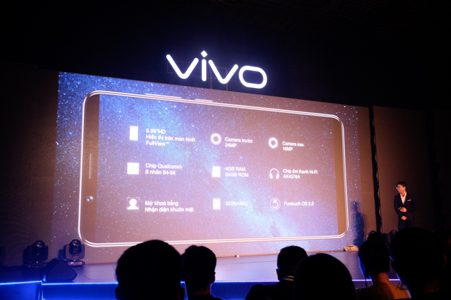  Các tính năng nổi bật của Vivo V7 . 