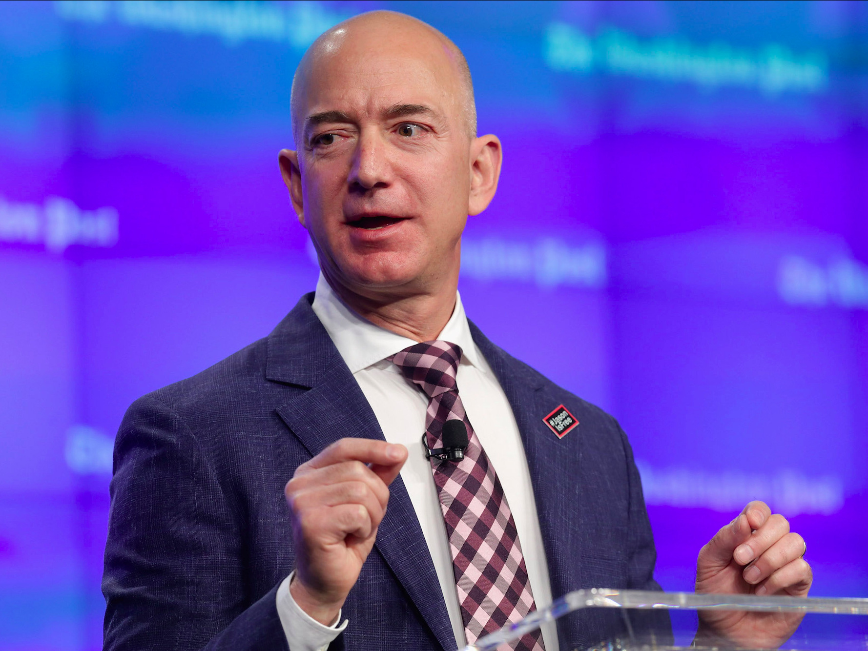 3 bài học lãnh đạo quý hơn vàng từ email gửi nhân viên của CEO