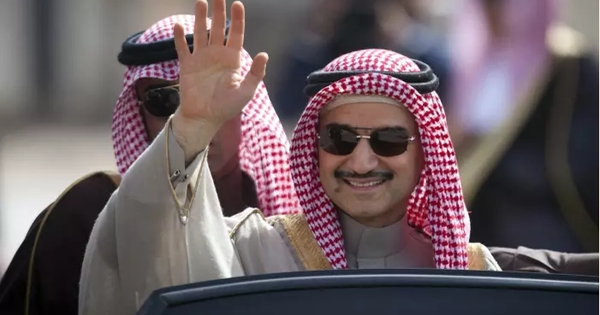 Chân dung hoàng tử Alwaleed - người được mệnh danh là Warren Buffett của Ả Rập vừa bị bắt - Ảnh 1.