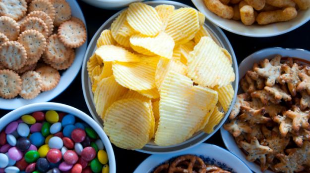  Đường fructose được tìm thấy trong các loại thực phẩm chế biến, bánh kẹo, nước ngọt... 