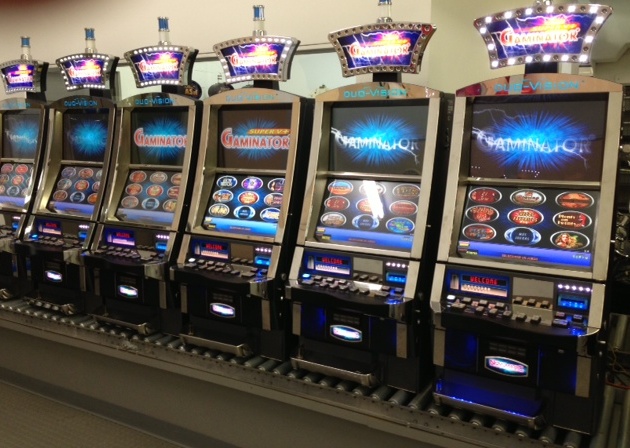  Những chiếc máy đánh bạc của hãng Novomatic. 