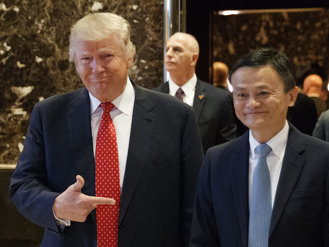  Tổng thống Donald Trump và tỷ phú Jack Ma. 