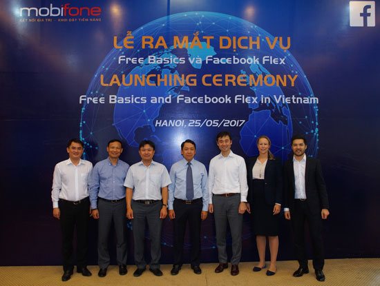 MobiFone hợp tác với mạng xã hội toàn cầu Facebook chính thức ra mắt dịch vụ Free Basics và Facebook Flex.