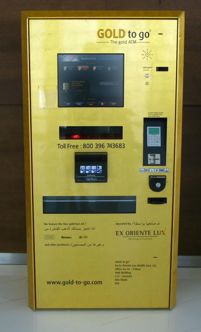  Bên cạnh máy bán hàng tự động, Dubai còn có máy bán vàng thỏi tự động, hay còn gọi là ATM rút vàng. 